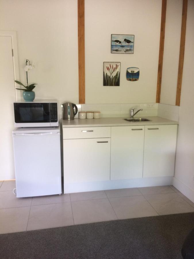 Harbourview52 Bed and Breakfast Raglan Exteriör bild